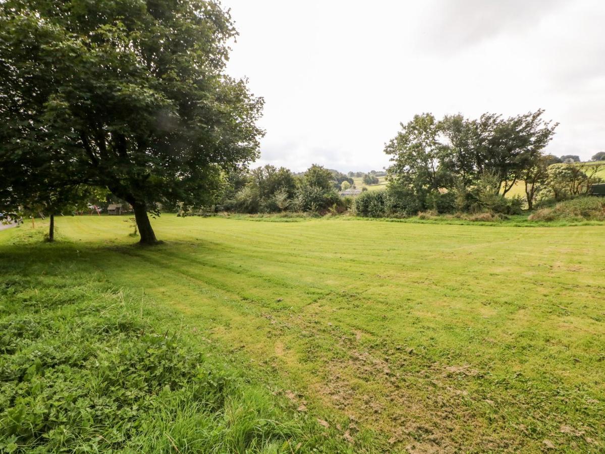 Kempshill Cottage Tideswell Esterno foto